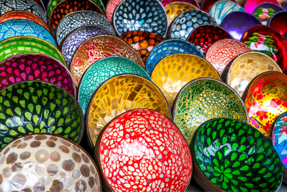 You can find unique patterns on lacquerware
